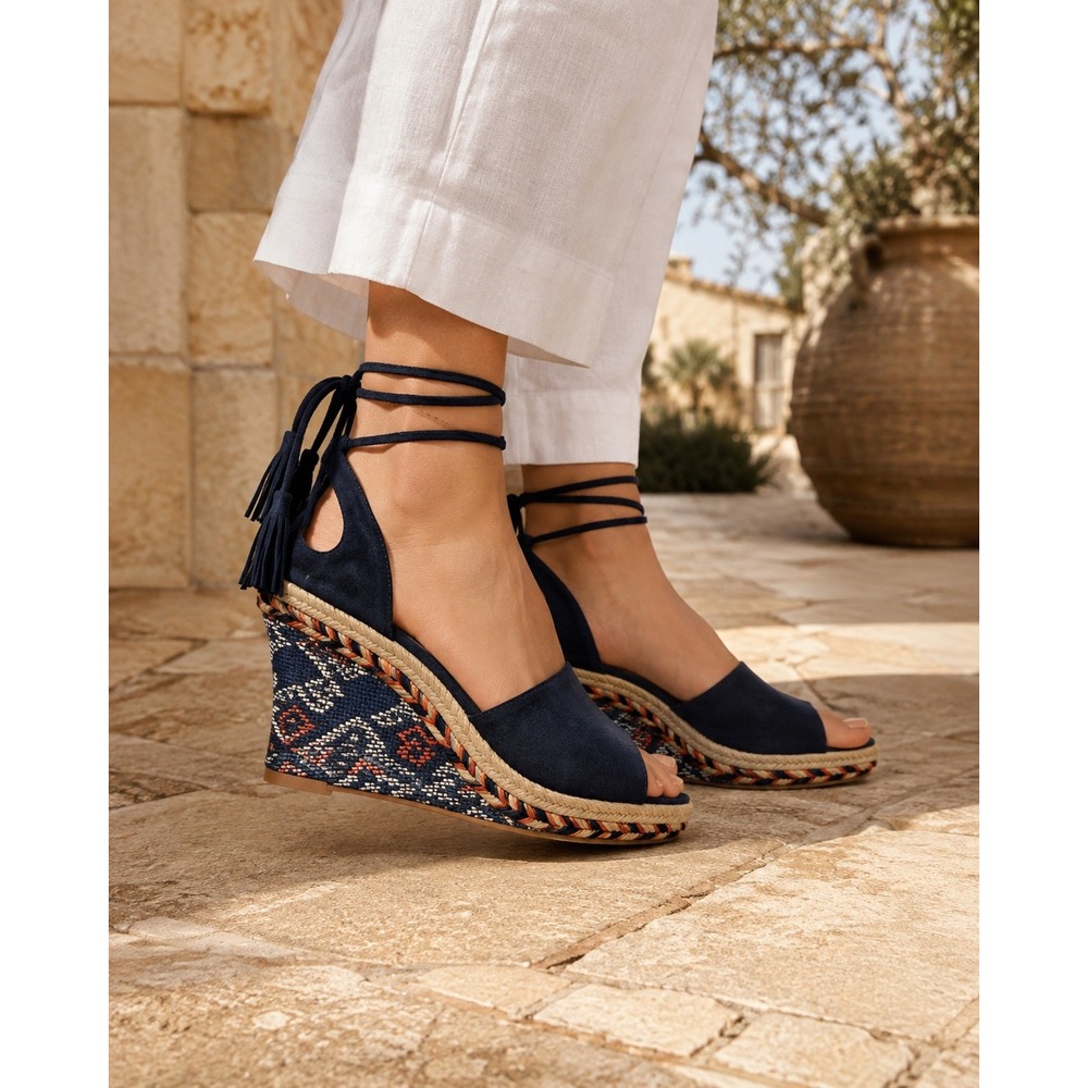 NWT CAbi Isla Suede‎ Espadrille Wedge Sandals Aztec Ankle Tie Navy 10